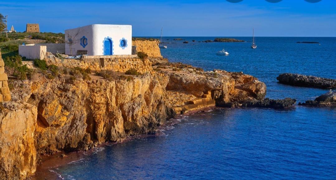 Mediterranean 180º Sea & Island Views *